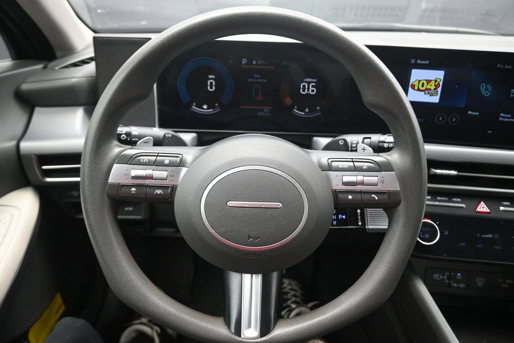 Used 2025 Hyundai Sonata SEL FWD image 7