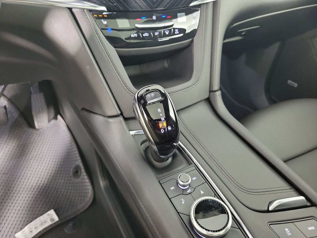 Used 2025 Cadillac XT6 Premium Luxury w/ Technology Package image 30