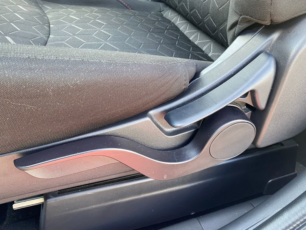 Used 2025 Mitsubishi Outlander Sport ES image 11