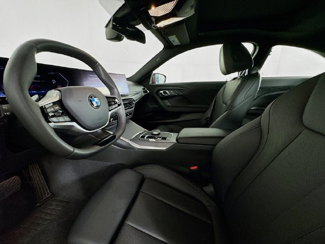 Used 2025 BMW 230i Coupe w/ Premium Package RWD image 19