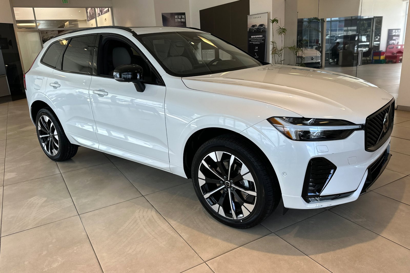 New 2026 Volvo XC60 B5 Plus w/ Protection Package Premier image 7
