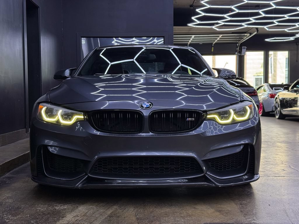 Used 2018 BMW M3 RWD image 2