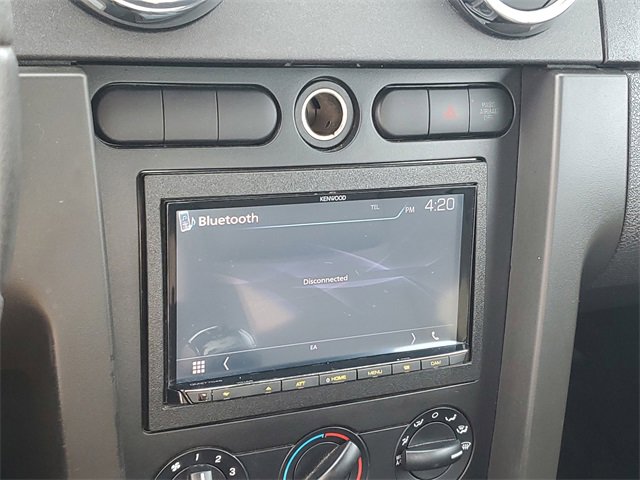 Used 2005 Ford Mustang Deluxe image 17