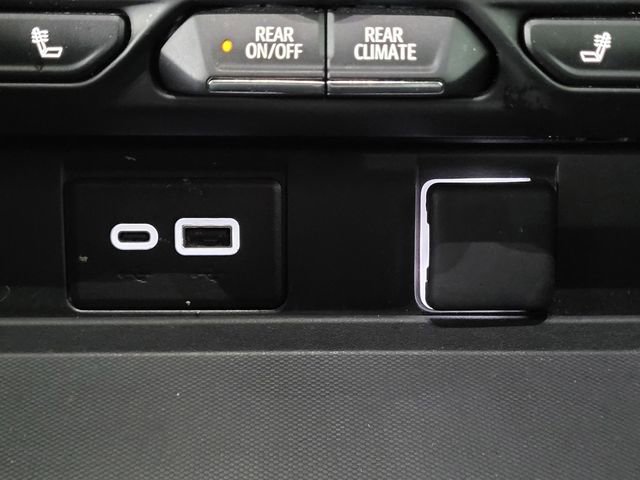 Used 2024 Chevrolet Suburban LT image 14