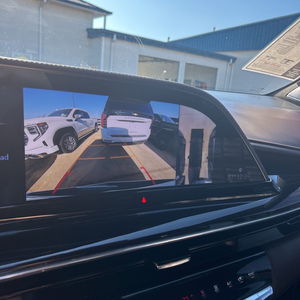 Used 2023 Cadillac Escalade ESV V image 19