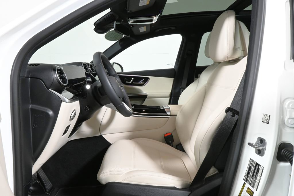 Certified 2026 Mercedes-Benz GLC 300 4MATIC image 3