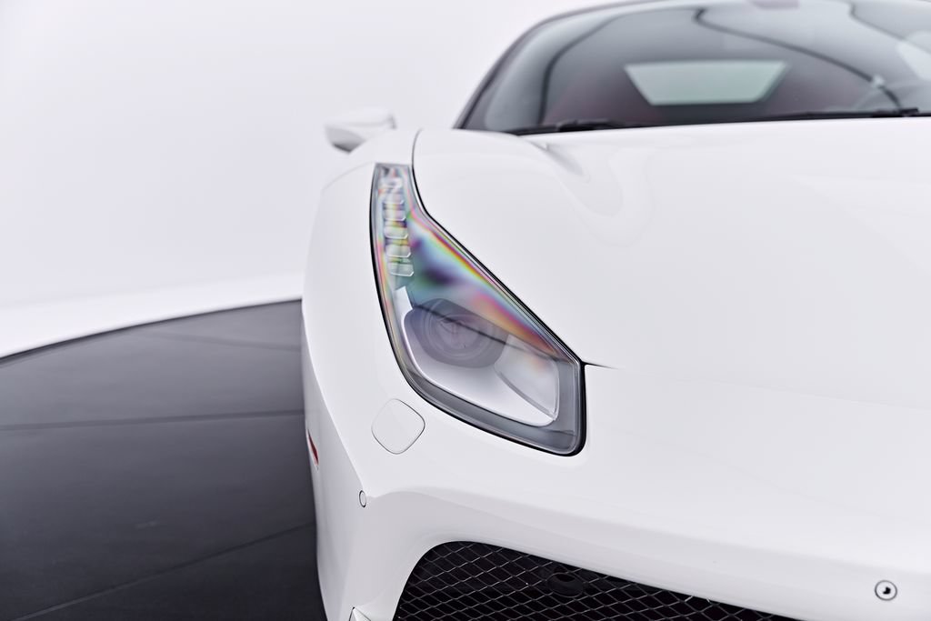 Used 2018 Ferrari 488 GTB RWD image 25