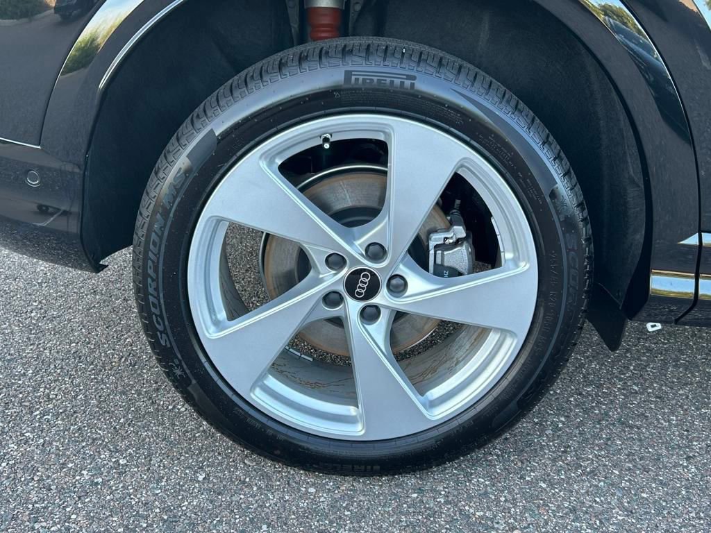 New 2025 Audi Q5 Premium Plus image 48