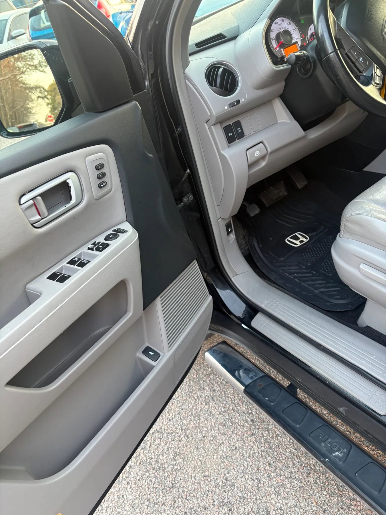 Used 2009 Honda Pilot Touring image 52