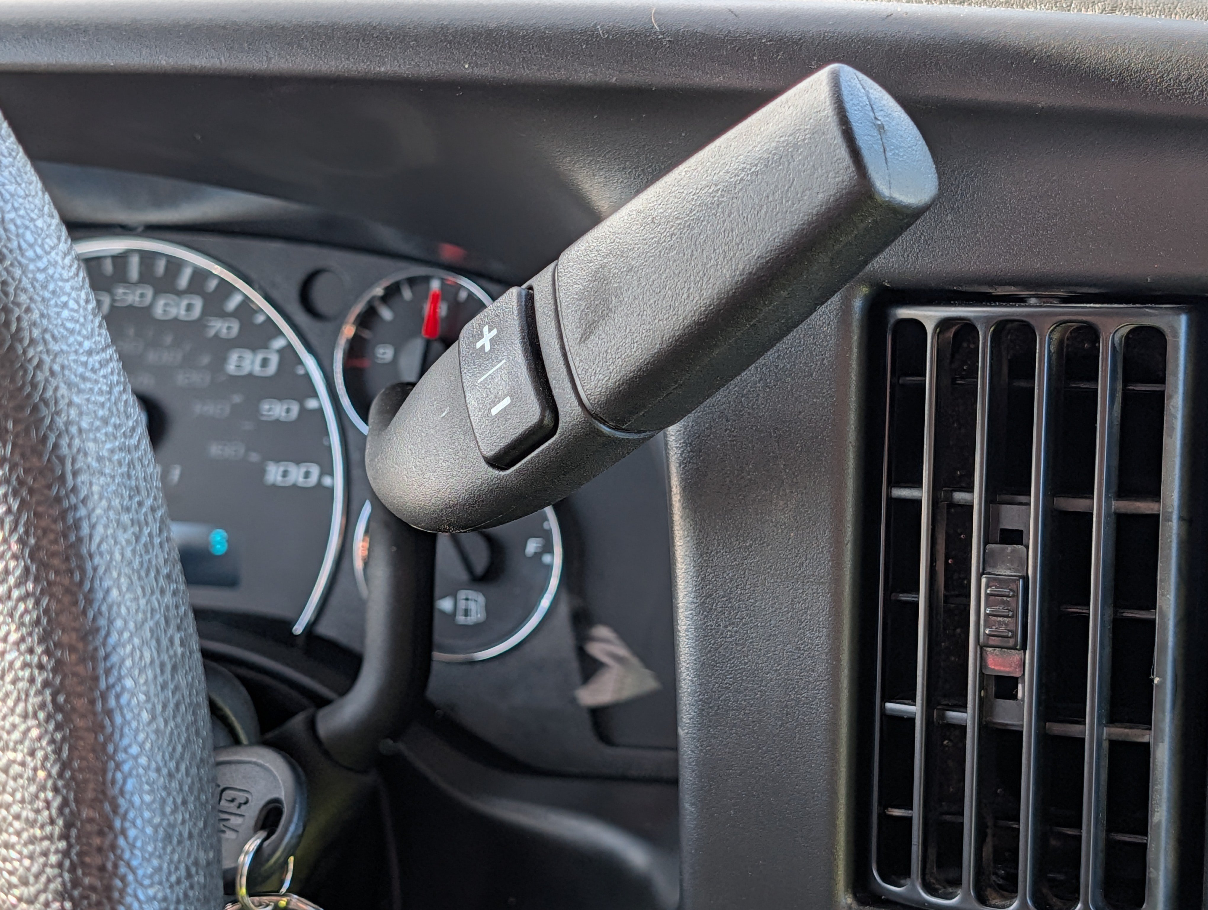 Certified 2025 Chevrolet Express 2500 w/ Driver Convenience Package RWD image 23
