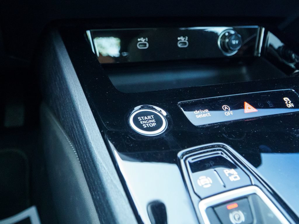 Used 2025 Audi A5 2.0T Premium w/ Convenience Package AWD/4WD image 28
