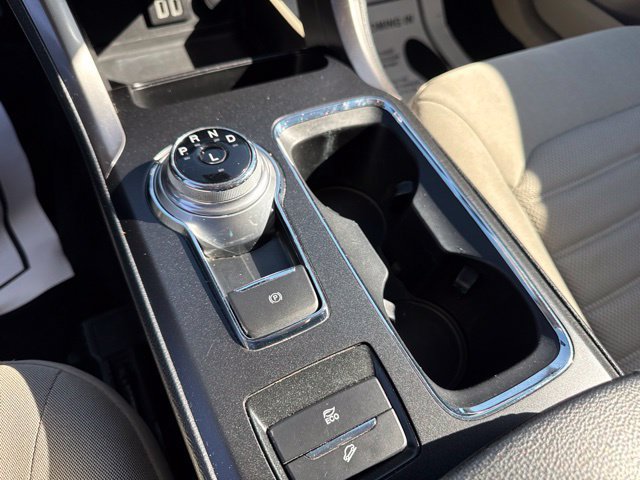 Used 2019 Ford Fusion SE FWD image 8