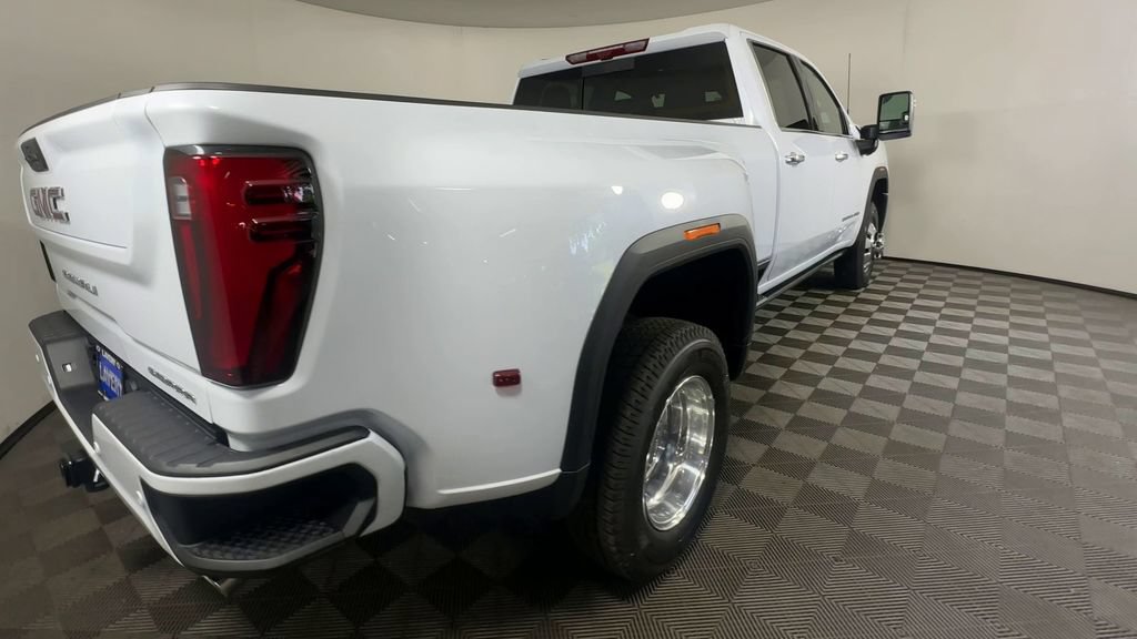 New 2026 GMC Sierra 3500 Denali w/ Technology Package AWD/4WD image 10