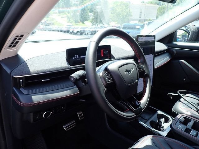 Used 2025 Ford Mustang Mach-E Premium w/ Sport Appearance Package AWD/4WD image 16