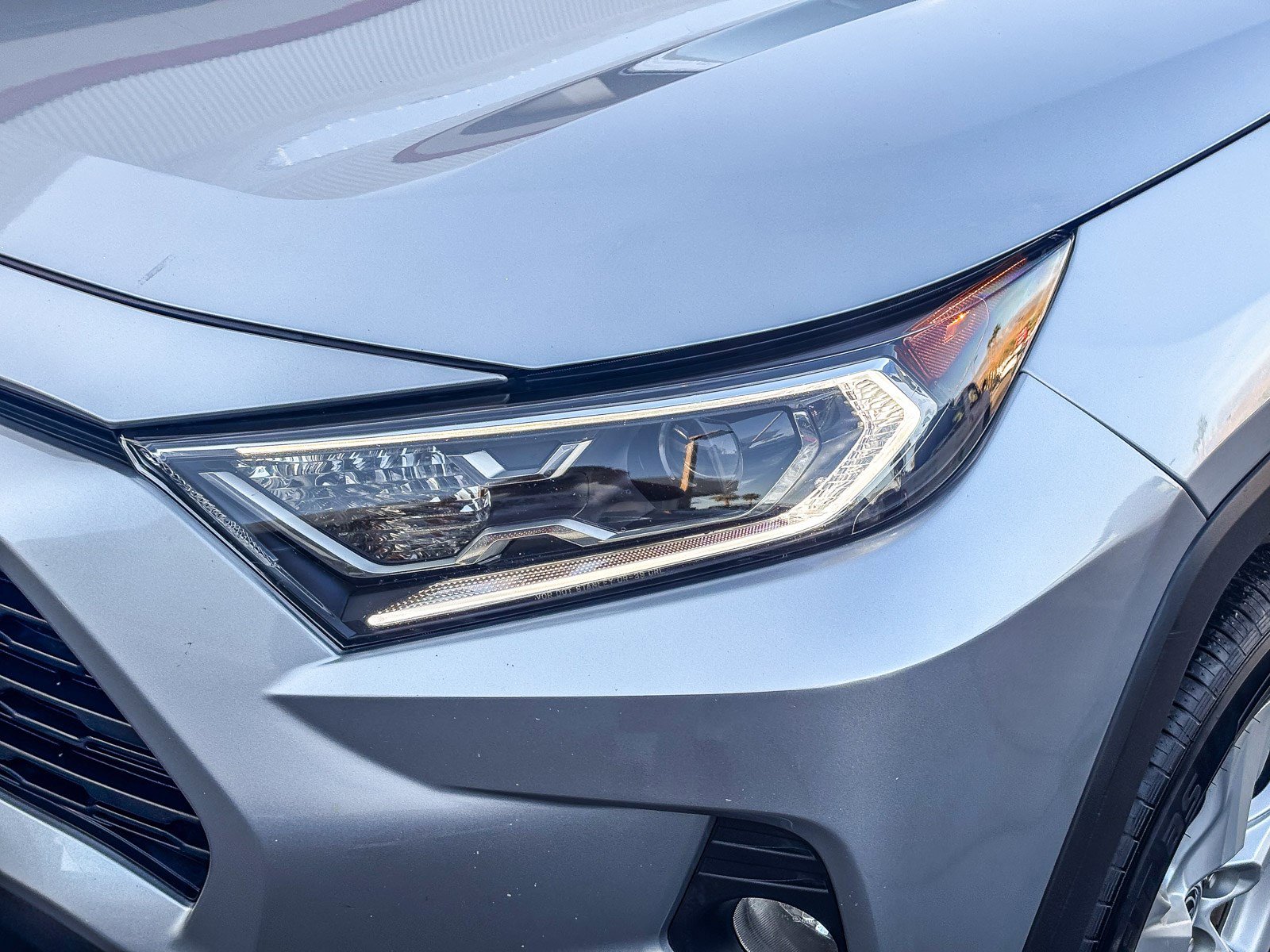 Used 2021 Toyota RAV4 XLE w/ Convenience Package image 9