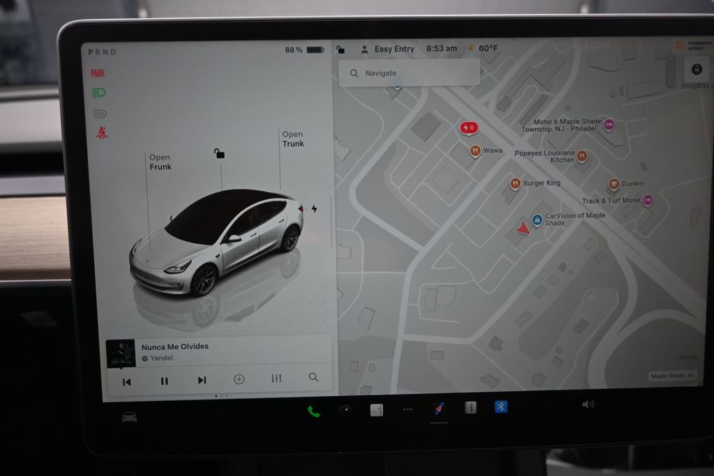 Used 2022 Tesla Model 3 Long Range AWD/4WD image 11
