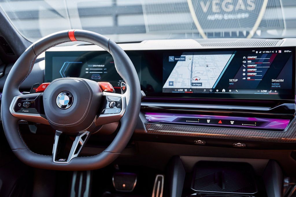 Used 2026 BMW M5 w/ Executive Package image 63