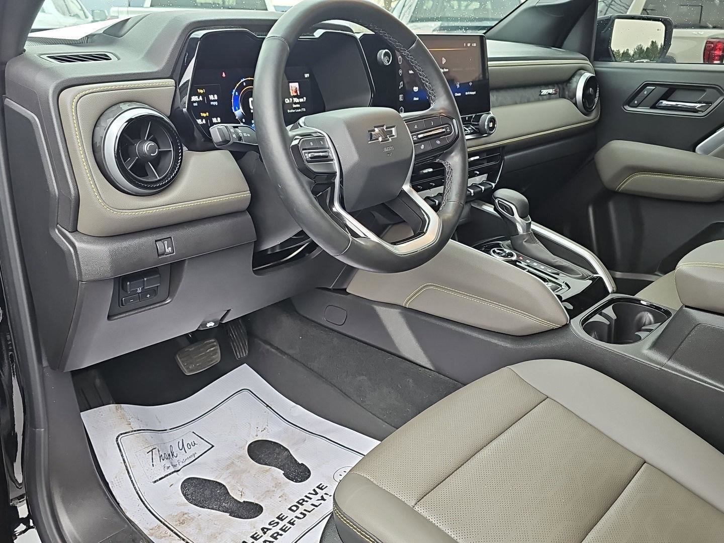 Used 2024 Chevrolet Colorado ZR2 w/ ZR2 Convenience Package III image 12