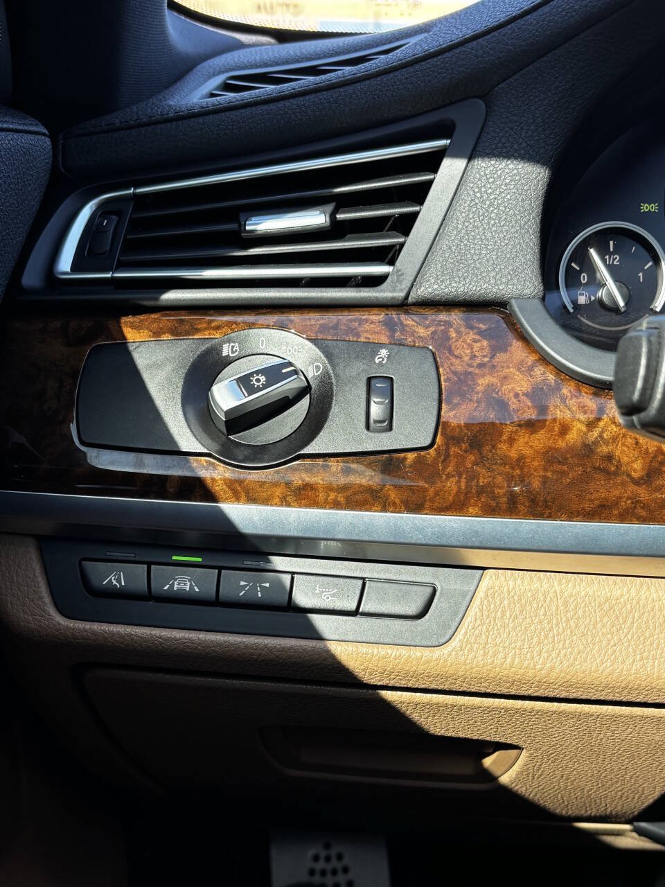 Used 2013 BMW 740Li xDrive AWD/4WD image 27