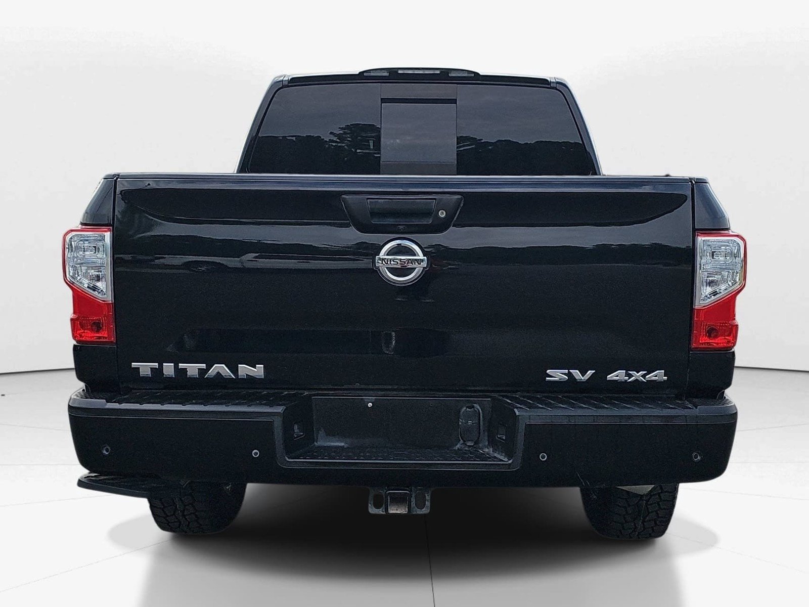 Used 2021 Nissan Titan SV w/ SV Convenience Package AWD/4WD image 5