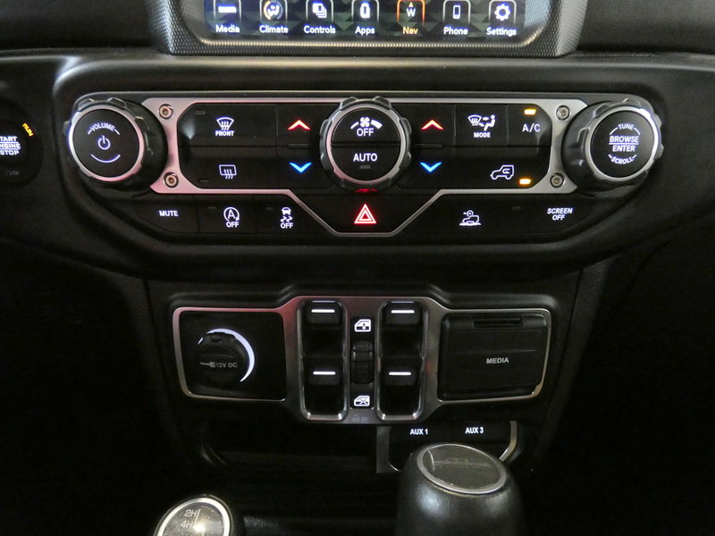 Used 2021 Jeep Gladiator Overland w/ Popular Equipment Package AWD/4WD image 16