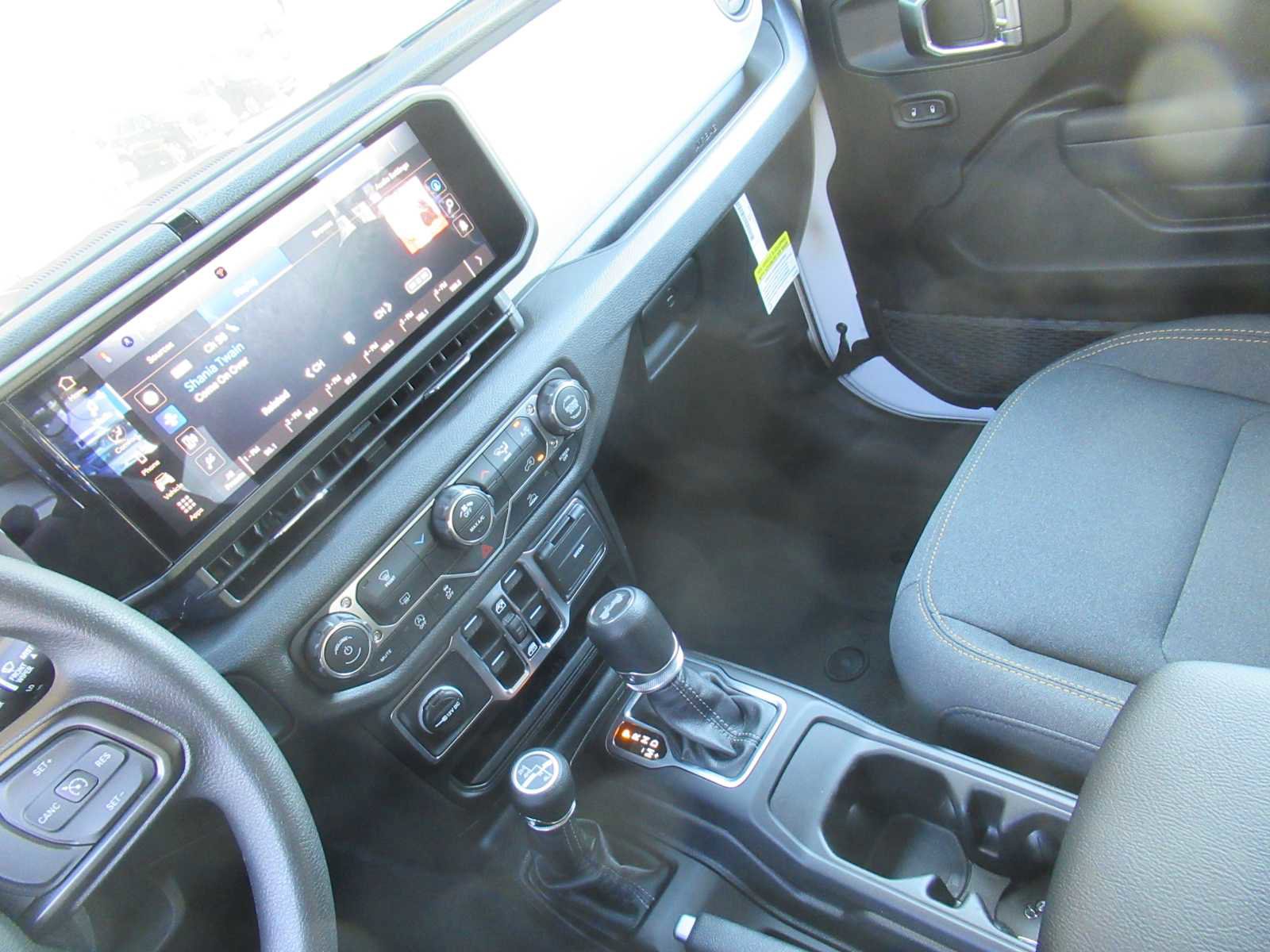 New 2026 Jeep Wrangler Unlimited Sport image 27