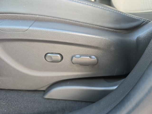 Certified 2020 Buick Encore Preferred w/ Safety Package FWD image 18