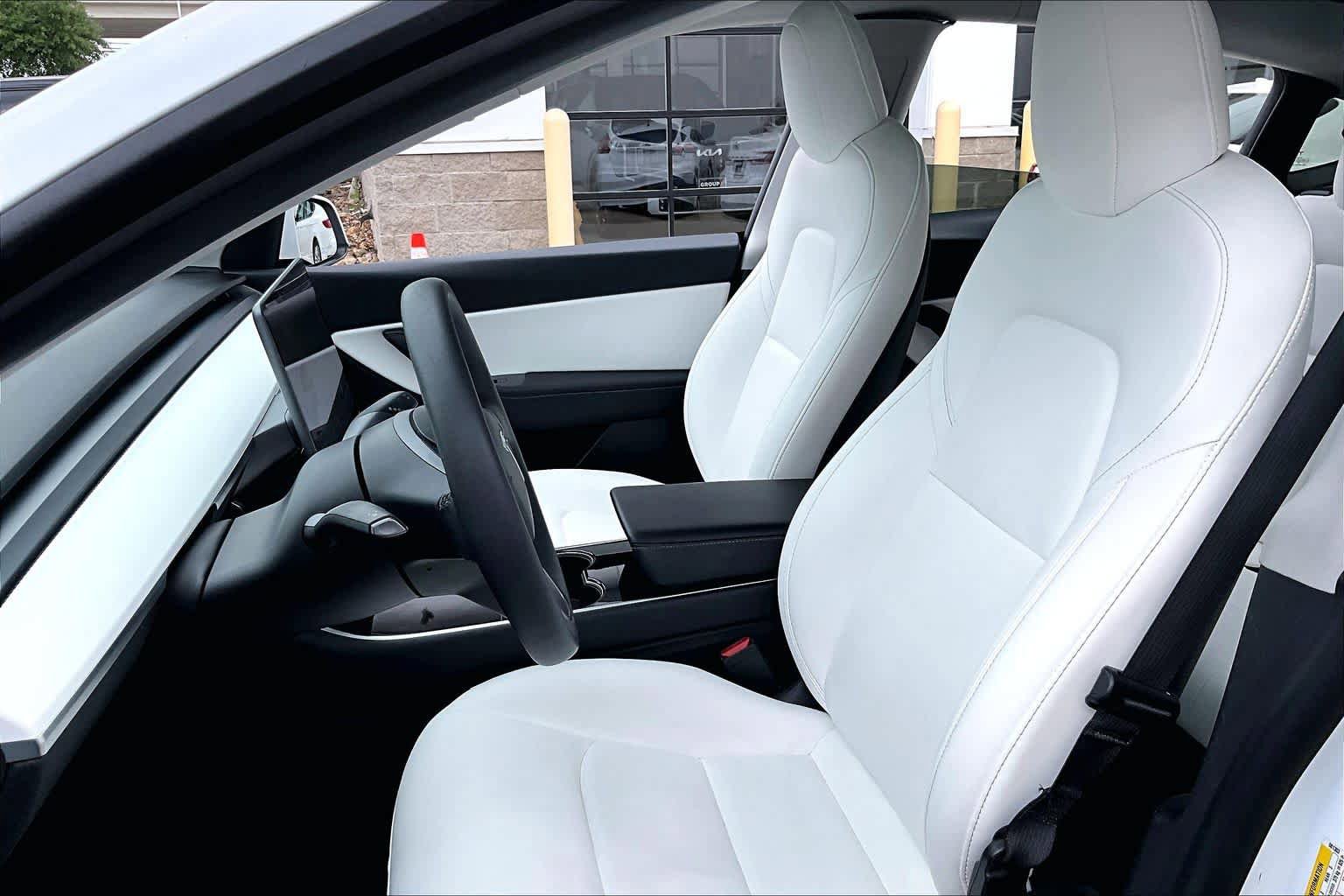 Used 2021 Tesla Model Y Long Range AWD/4WD image 7