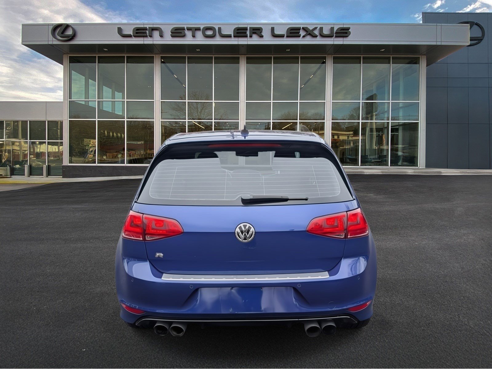 Used 2016 Volkswagen Golf R 4-Door AWD/4WD image 4