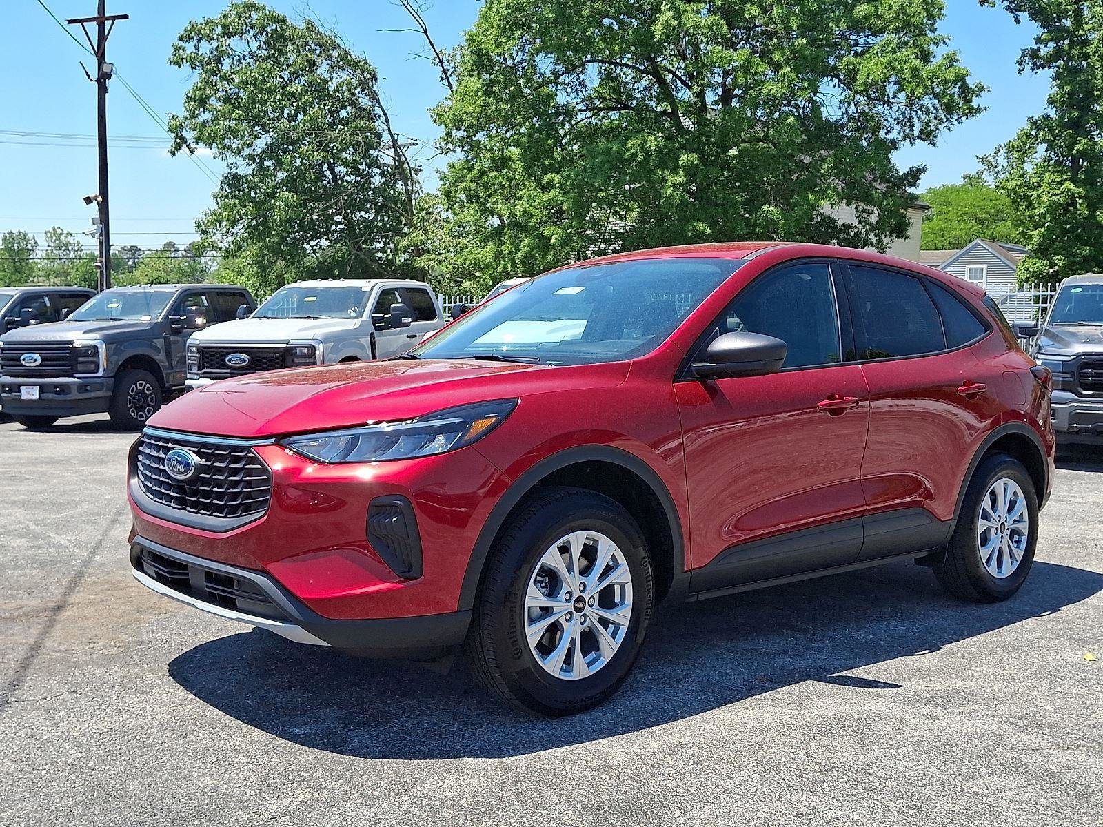 Used 2026 Ford Escape Active w/ Cold Weather Package AWD/4WD image 3
