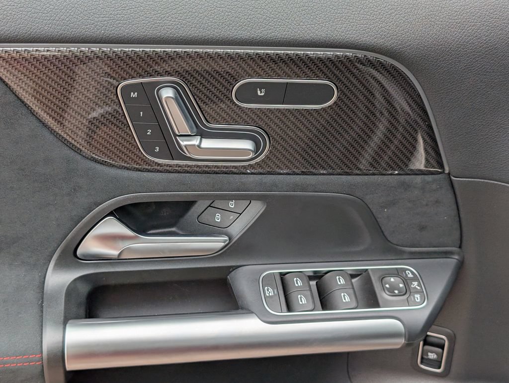 New 2026 Mercedes-Benz GLA 35 AMG 4MATIC image 26