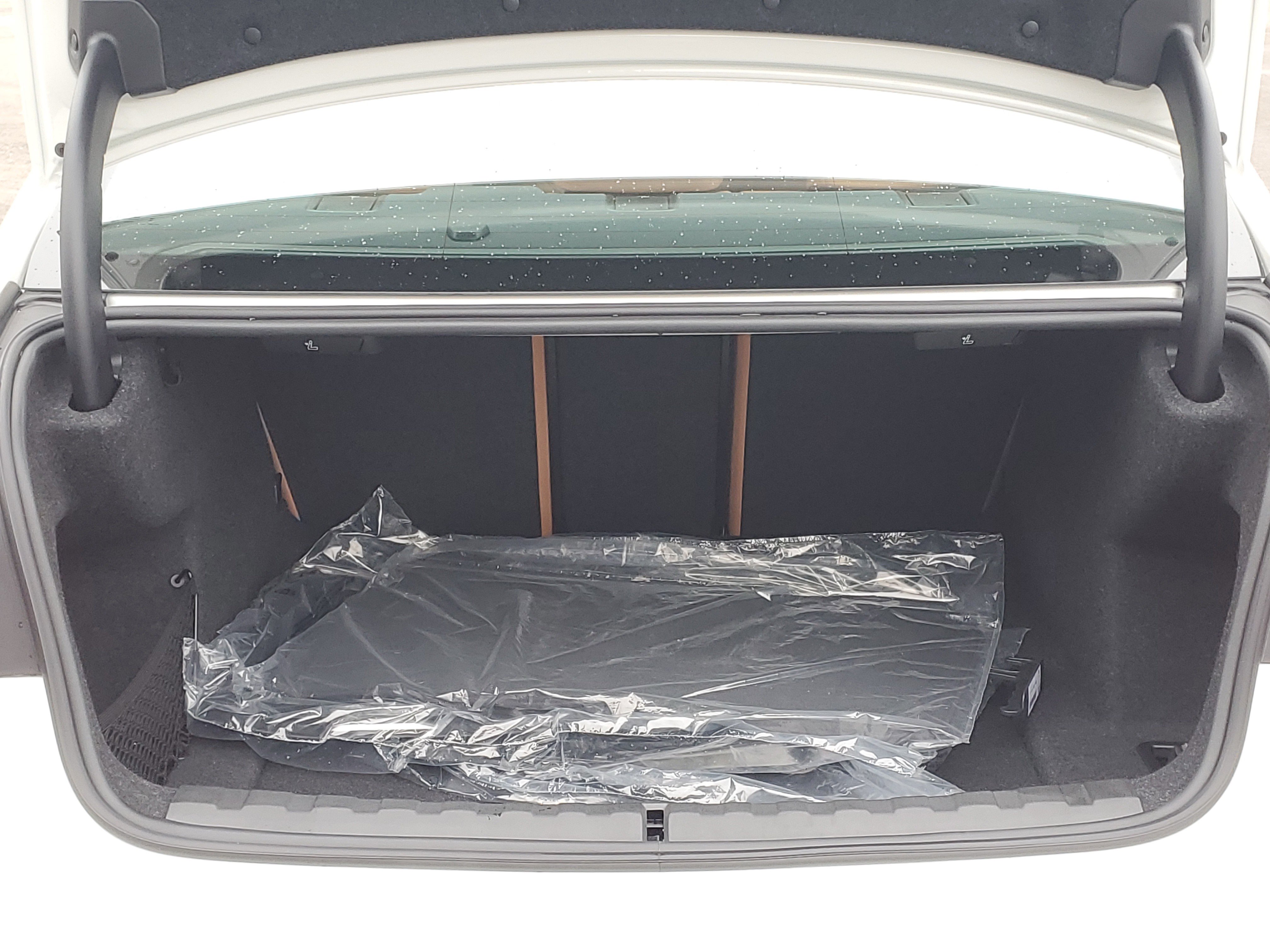 New 2026 BMW 330i xDrive Sedan w/ Convenience Package image 26