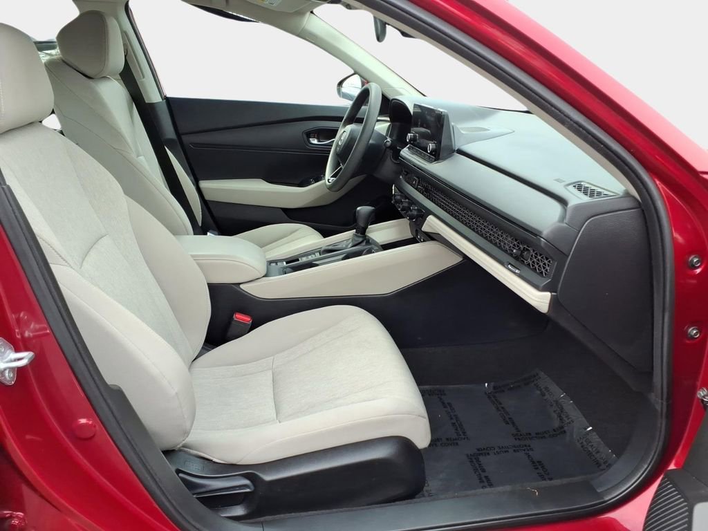 Used 2023 Honda Accord LX image 28