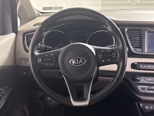 Used 2017 Kia Sedona SX Limited FWD image 25
