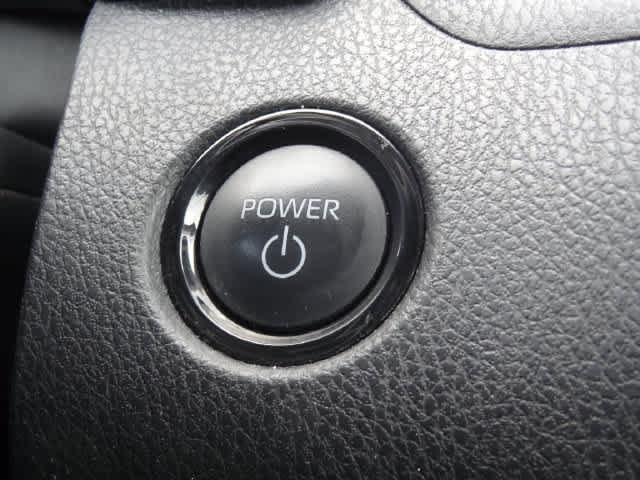 Used 2025 Toyota Camry LE FWD image 19