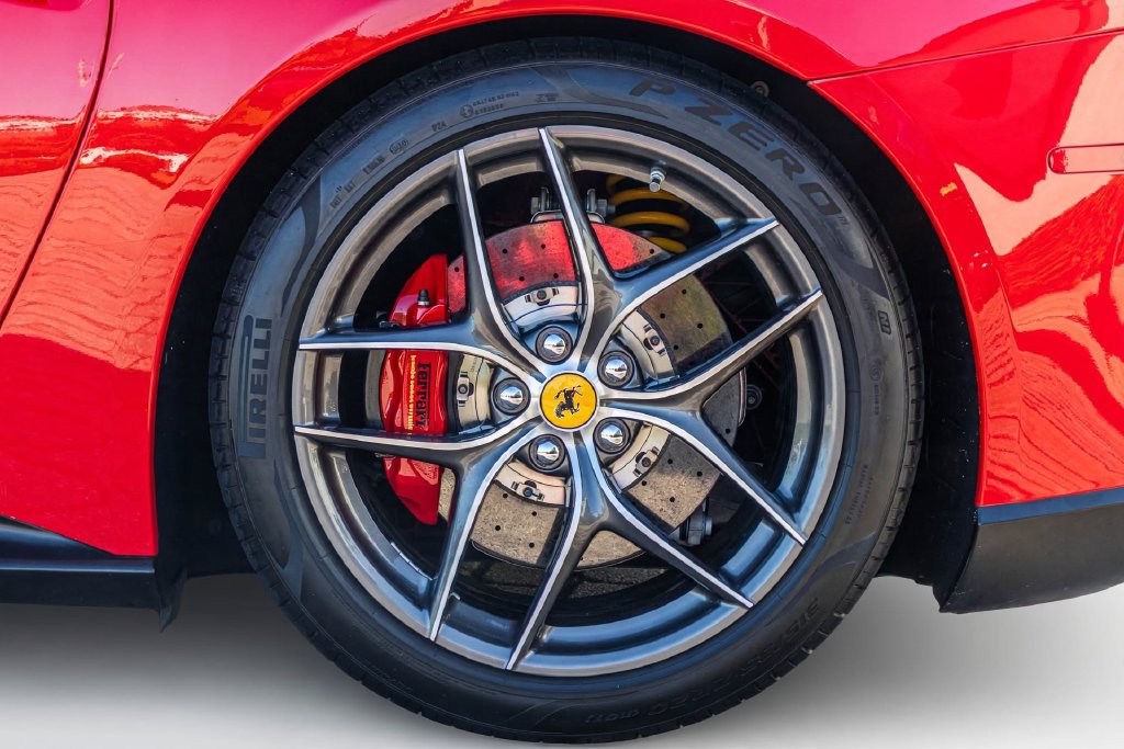Used 2016 Ferrari F12 Berlinetta RWD image 62