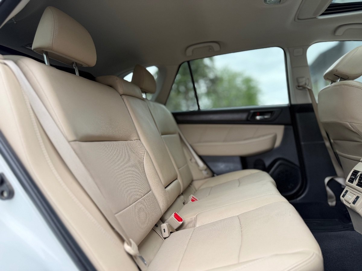 Used 2018 Subaru Outback 2.5i Limited AWD/4WD image 19