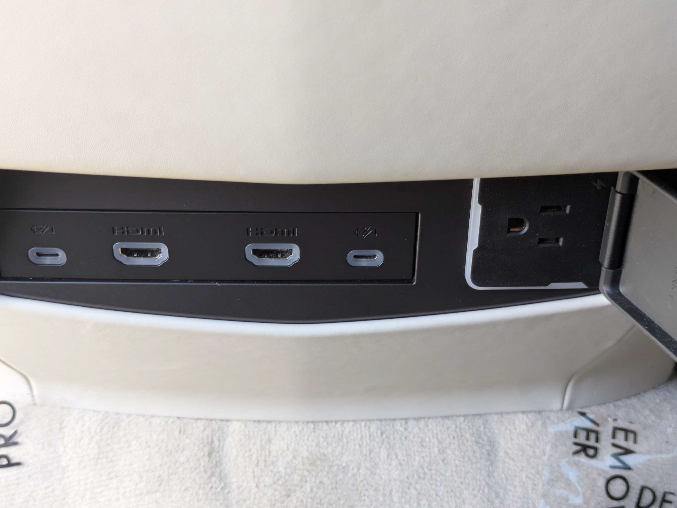 Certified 2023 Cadillac Escalade ESV Sport Platinum w/ LPO, ONYX Package AWD/4WD image 9