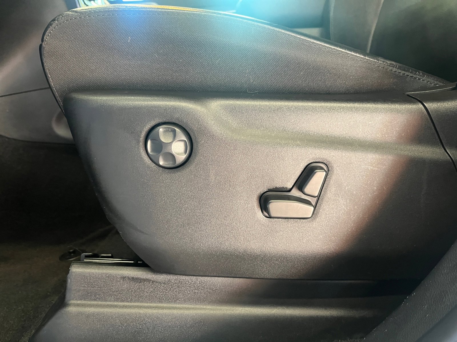 Used 2022 Jeep Grand Cherokee Limited image 11