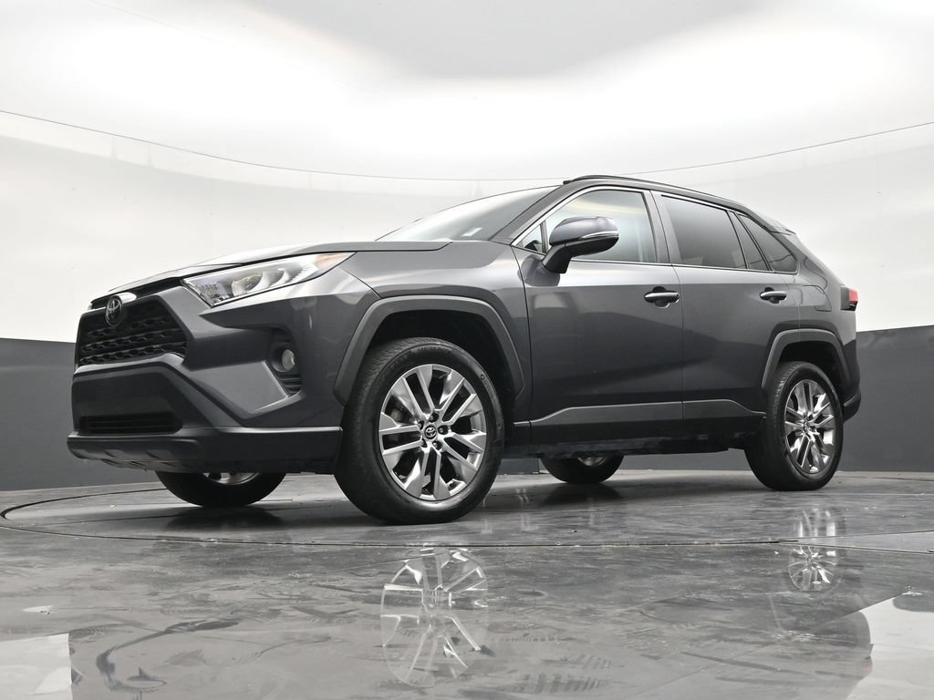 Used 2021 Toyota RAV4 XLE Premium FWD image 20