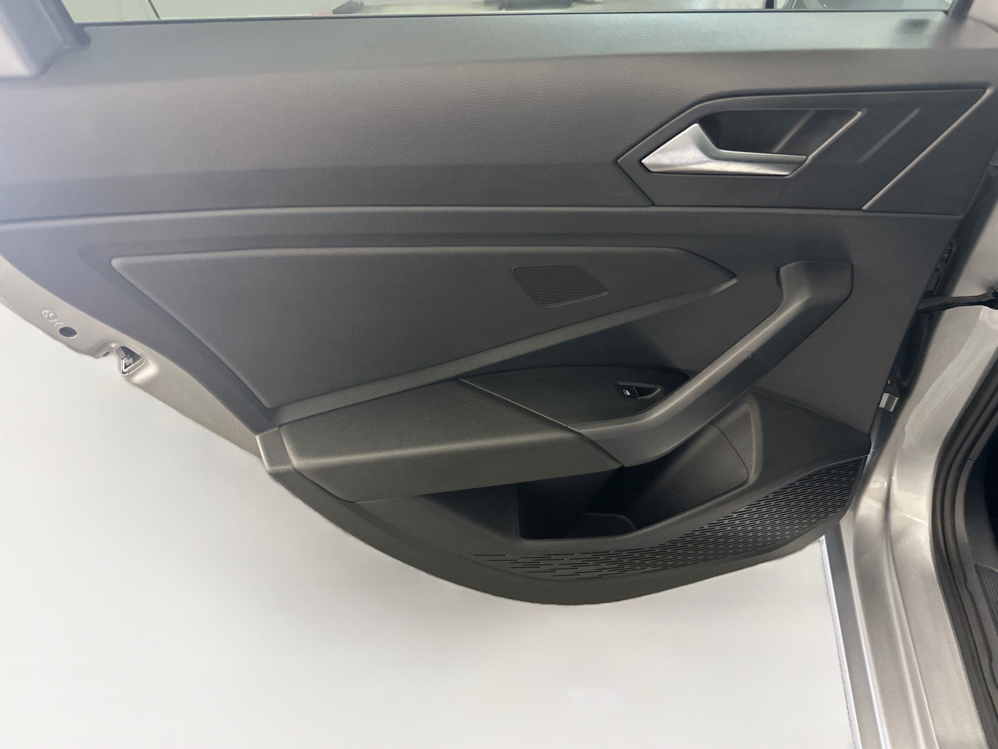 Used 2024 Volkswagen Jetta SE FWD image 26