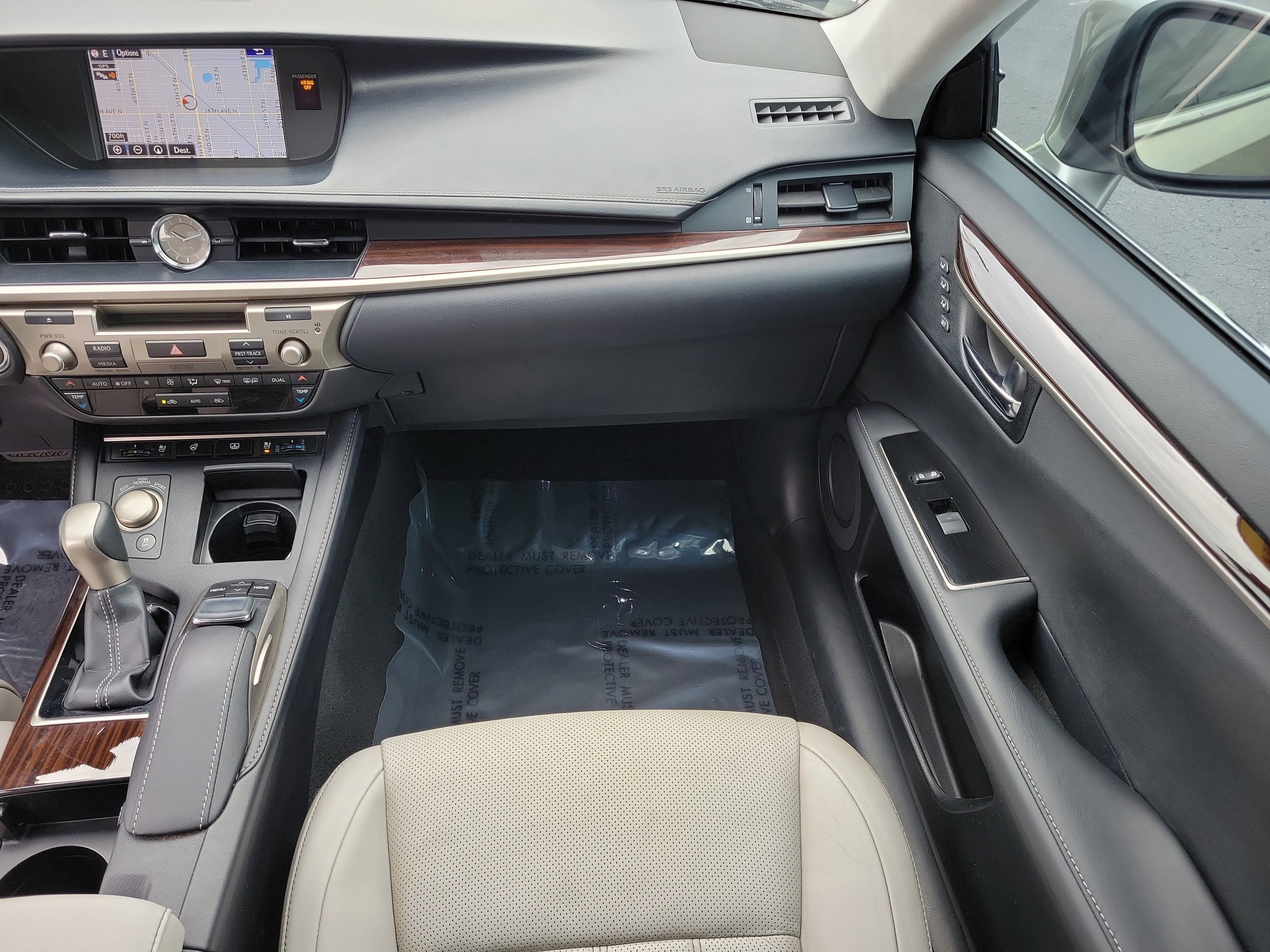 Used 2016 Lexus ES 350 w/ Ultra Luxury Package image 15