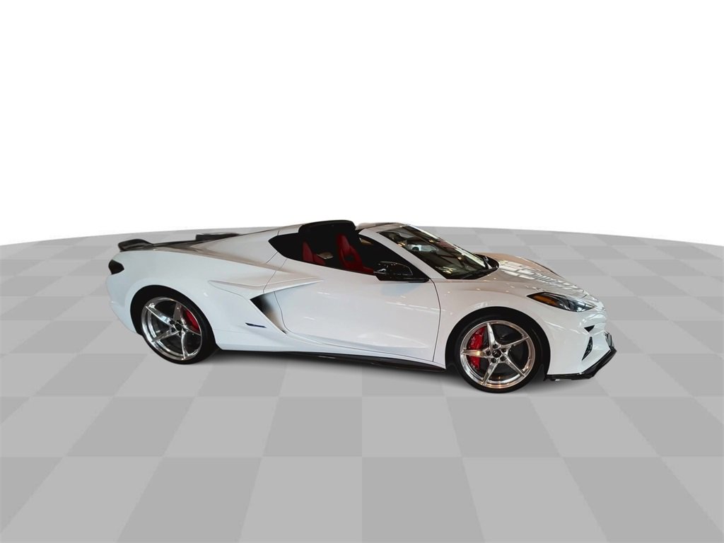 New 2025 Chevrolet Corvette E-Ray image 9