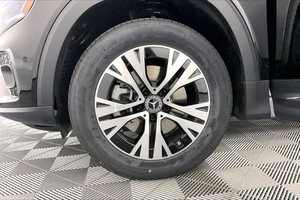 New 2026 Mercedes-Benz GLB 250 4MATIC image 11