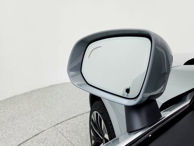 New 2026 Volvo XC90 B6 Plus w/ Protection Package Premier image 19