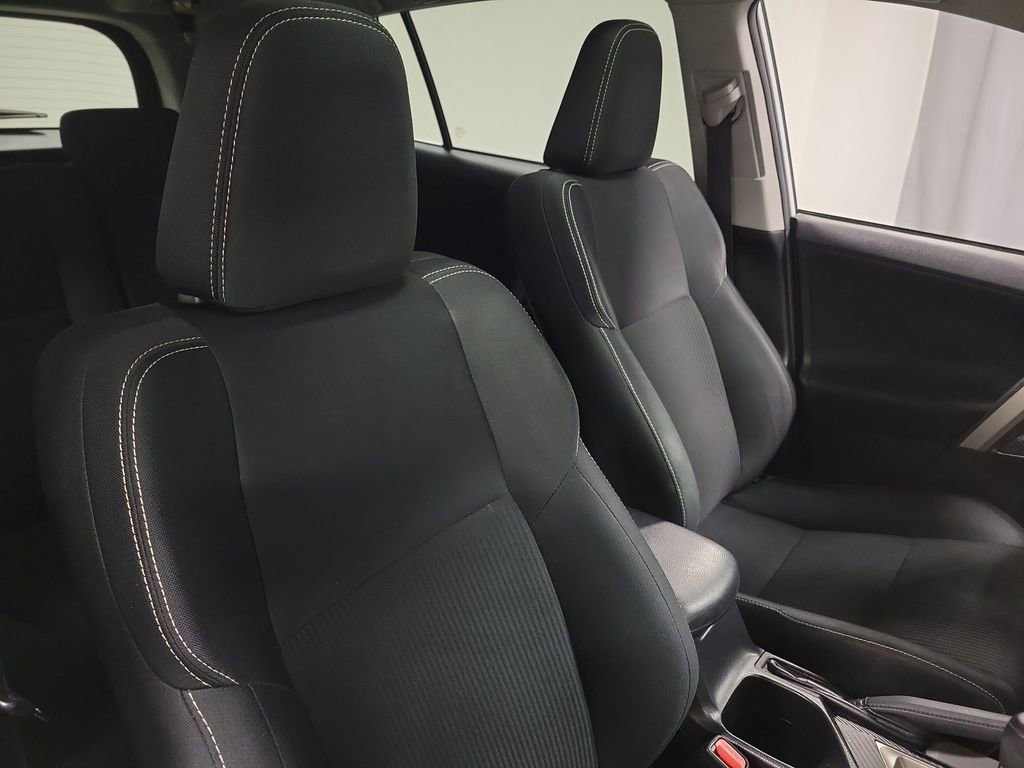Used 2014 Toyota RAV4 XLE image 25