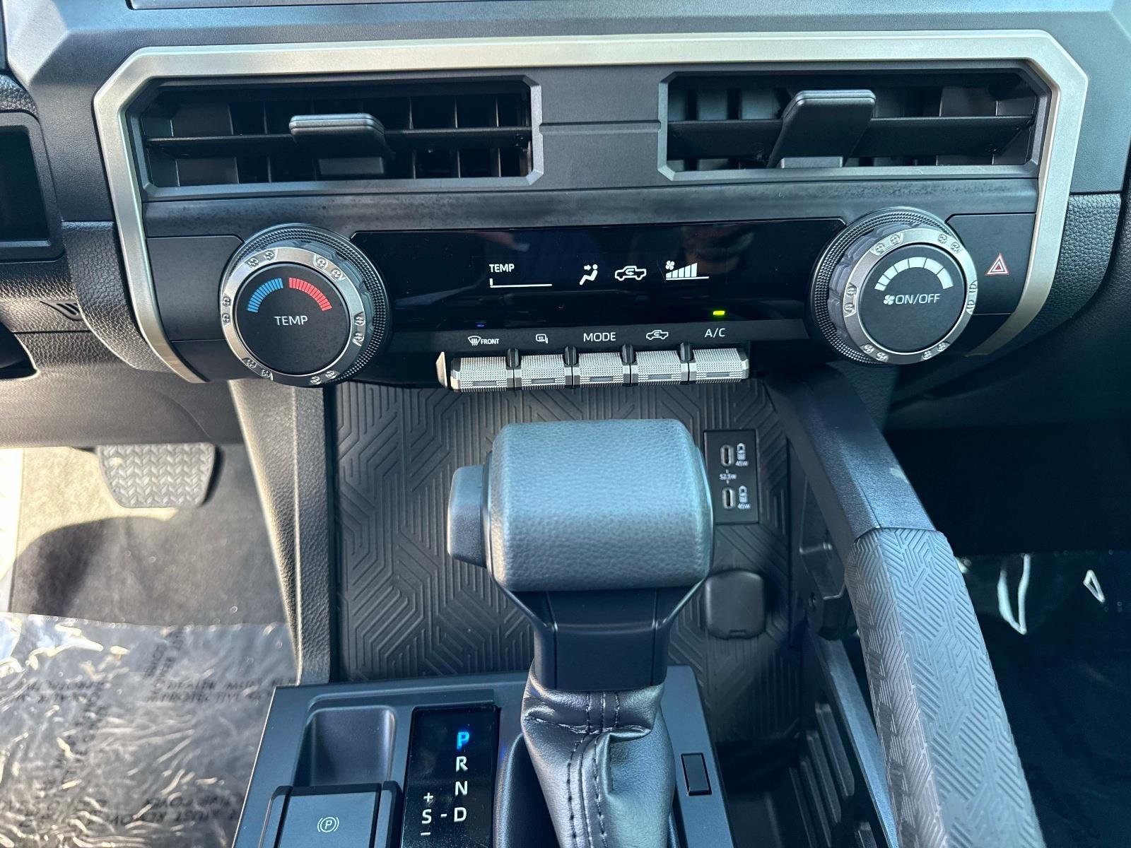 Used 2025 Toyota Tacoma SR image 26