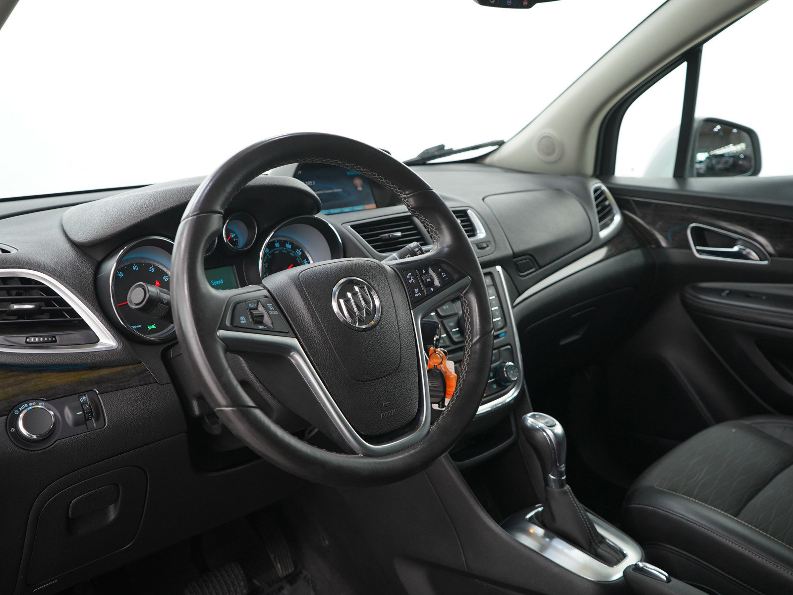 Used 2016 Buick Encore FWD image 24