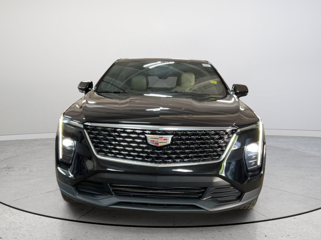 Certified 2024 Cadillac XT4 Luxury FWD image 4