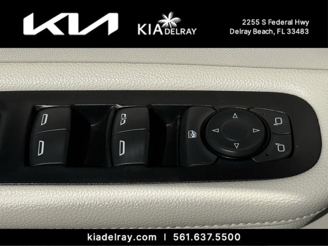 Used 2020 GMC Terrain Denali w/ Denali Premium Package FWD image 16